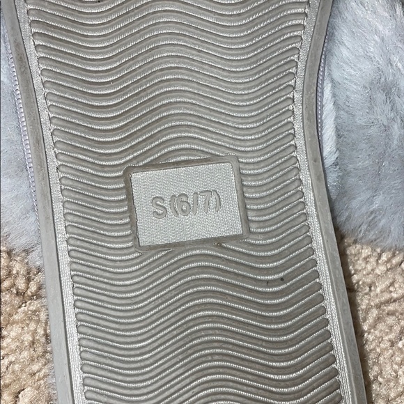 Gray Fur Slippers - Picture 3 of 5